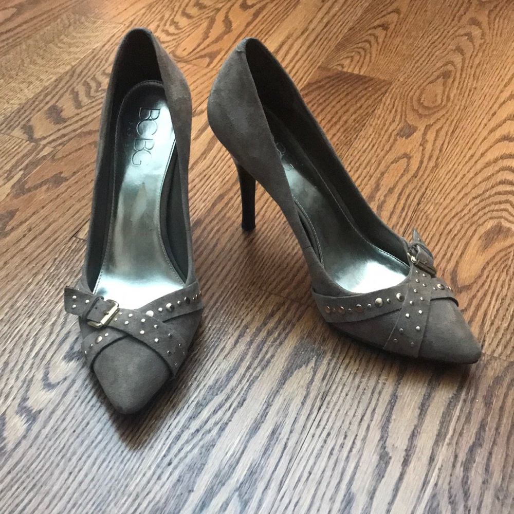 BCBG taupe stilettos